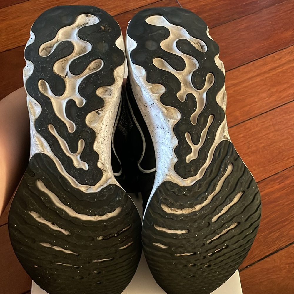 🚨SALE // Nike React Infinity 2 - Picture 4 of 9